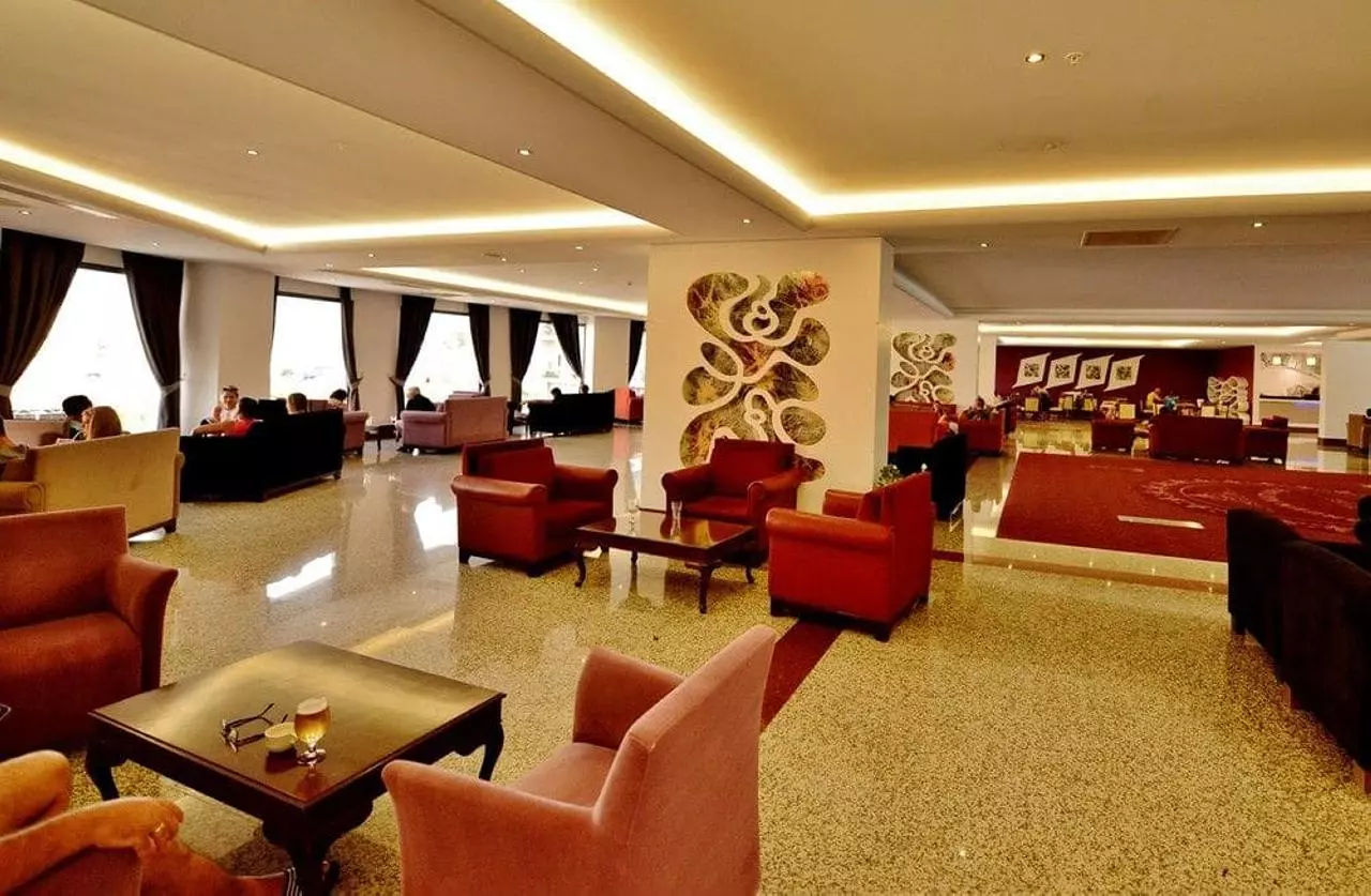 61166535dee668_z (Copy).jpg